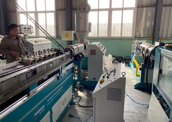 160-450mm HDPE PP Pasokan Gas Air Mesin Extruder Plastik Sekrup Tunggal