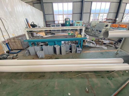 Drainase Pasokan Air Otomatis Saluran Ekstrusi Pipa PVC Kontrol PLC