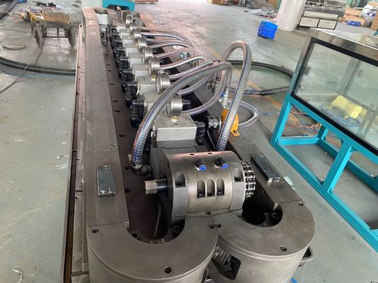 Vacuum Suction Block Pushing Moulding Machine untuk Pipa Bergelombang PE PP PVC PA