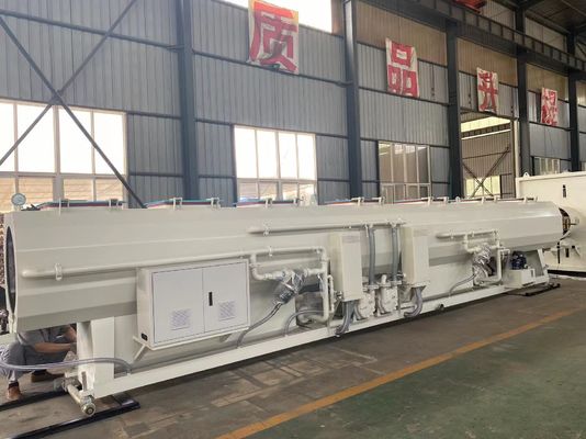 Tiga Lapisan HDPE Co-Extrusion Water Supply HDPE Pipe Extrusion Line Membuat Mesin