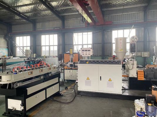Mesin Pembentuk Vakum Threading Single Wall Corrugated Pipe Extrusion Line