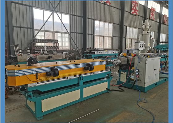 Double Wall PVC 750kg / H Extruder Pipa Limbah Bergelombang