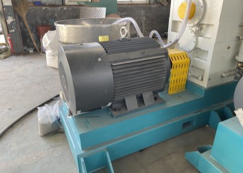 200-250 kg / jam PE / HDPE / PVC Garis Ekstrusi Pipa Bergelombang Dinding Ganda