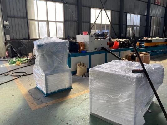 Mesin Pipa PVC UPVC Plastik Drainase Saluran Listrik Kawat Pipa Gas 100-500kg / H